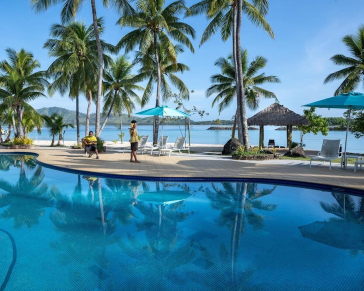 The swimming pool at Plantation Island Resort