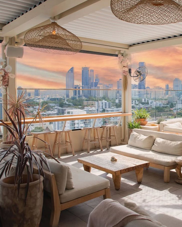 sunsets rooftop bar