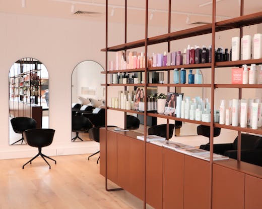 The interior of Salon Jaimmelee