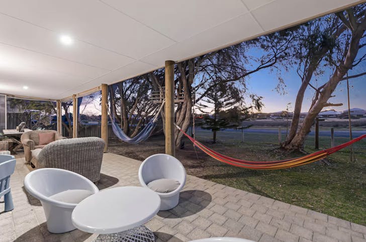 Coastal Retreat Lancelin hammocks and street view