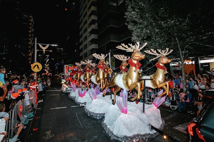 alinta energy christmas pageant sleigh