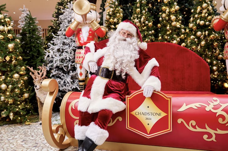 Santa ar Hotel Chadstone