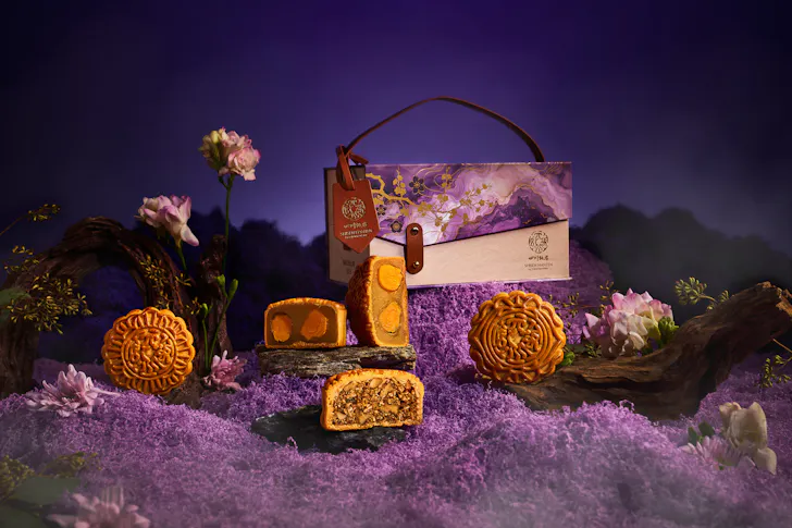 Mooncakes from Shisen Hanten by Chen Kentaro