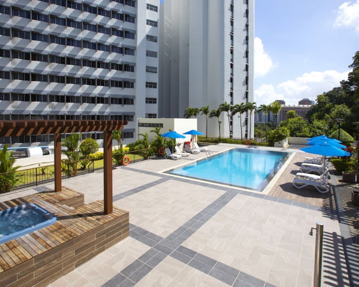 Exterior view of Singapore Slings
