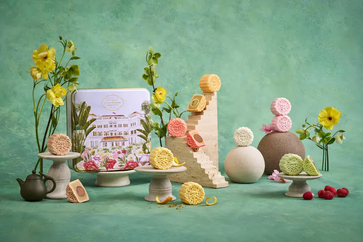 Raffles Hotel Singapore mooncakes