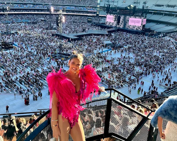 Sophie at the Taylor Swift concert
