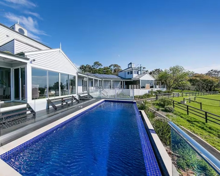 The pool and fields at South Hampton Red Hill luxury Airbnb accommodation Mornington Peninsula