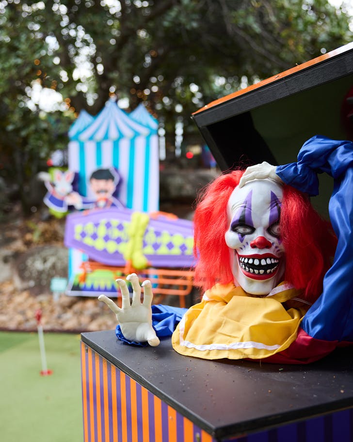 victoria park spooky putt putt