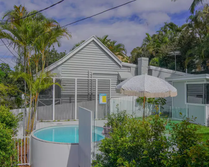 A view of the house and pool at Springhill Retreat pet-friendly Airbnb Brisbane