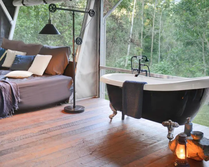 The bathtub at Starry Nights Luxury Camping best glamping near Brisbane
