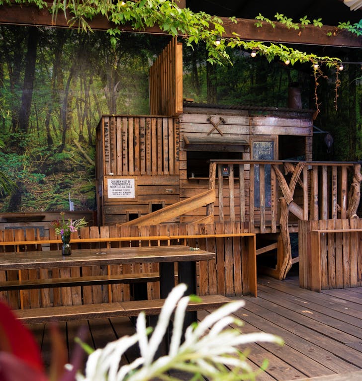 wooden playhouse 