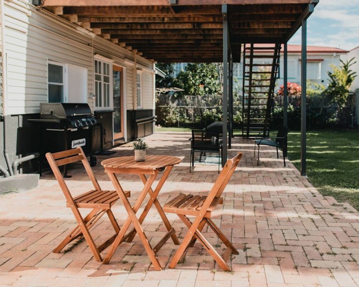 The outdoor patio with barbecue at Strand Residence 2 Airbnb one of the best Townsville stays