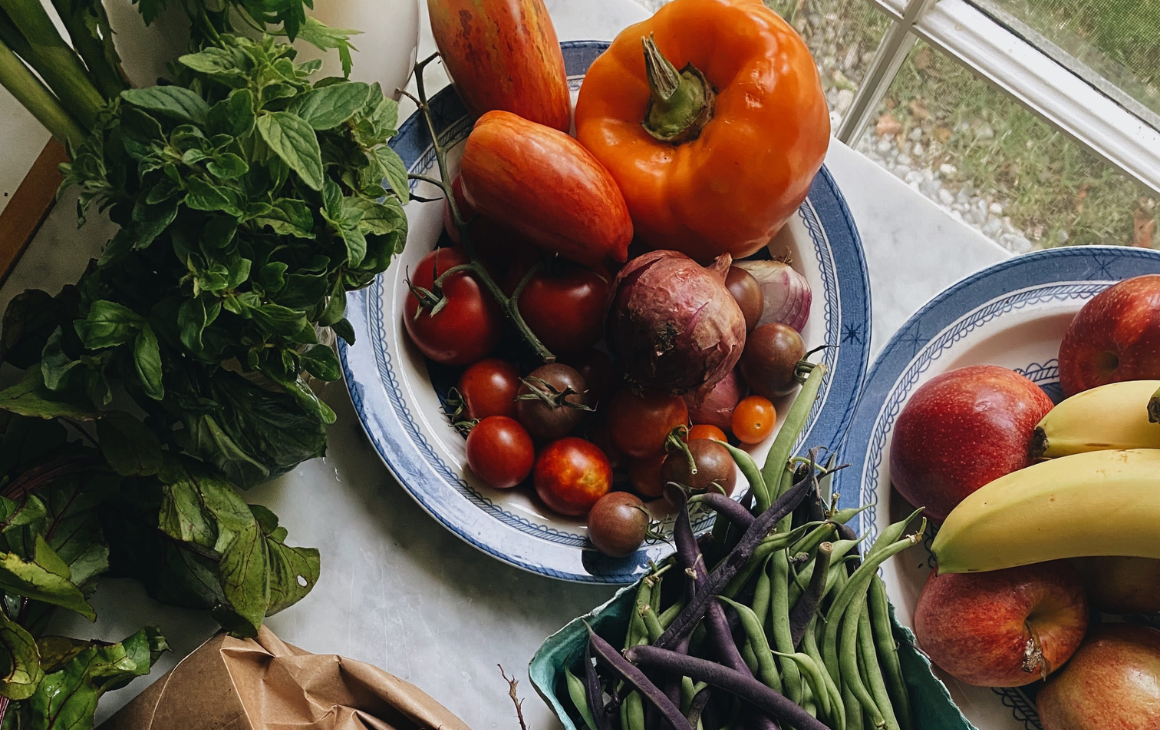 Mixed vegetables on kitchen bench