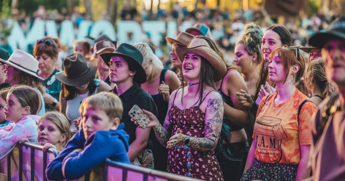 Your Tamworth Country Music Festival Cheat Sheet: 10 Must-Do’s For A Seriously Good Time Your Tamworth Country Music Festival Cheat Sheet: 10 Must-Do’s For A Seriously Good Time