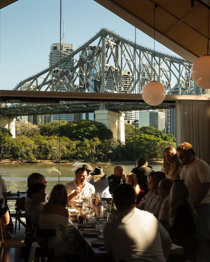 Storybridge and floor of tables