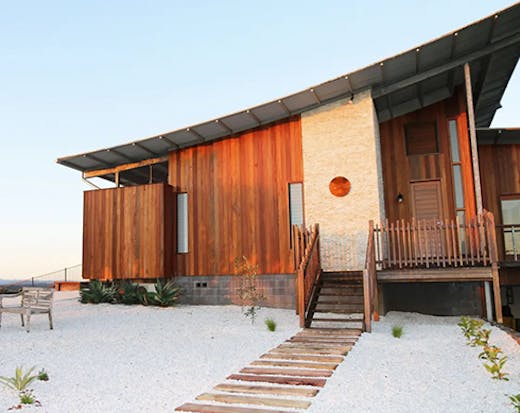 Temple Farmhouse Byron Bay