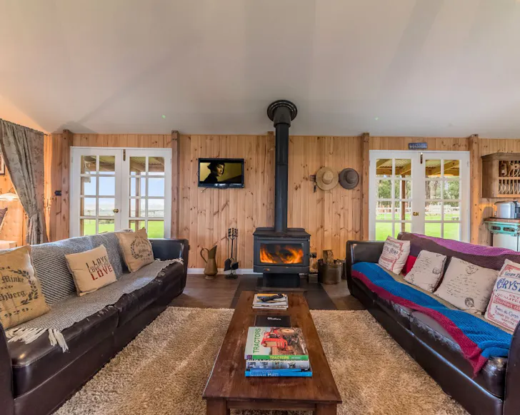 The living space at Tessy’s Run best farm stays Victoria