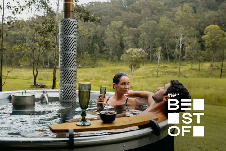 Airbnb with hot tub spa bath in NSW