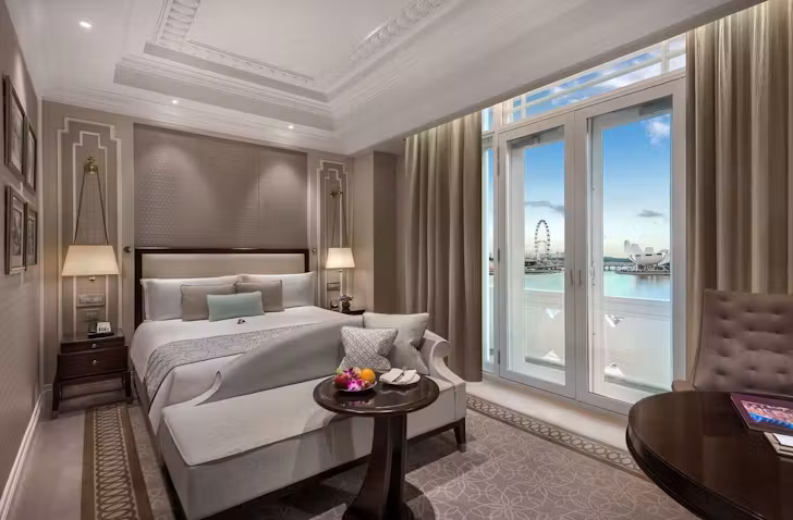 The Fullerton Hotel Singapore Bay View Room