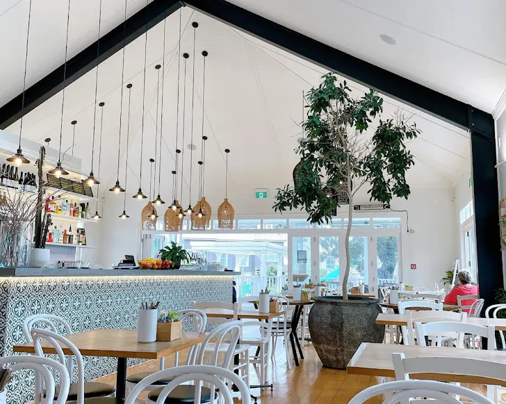 A spacious cafe scene. 