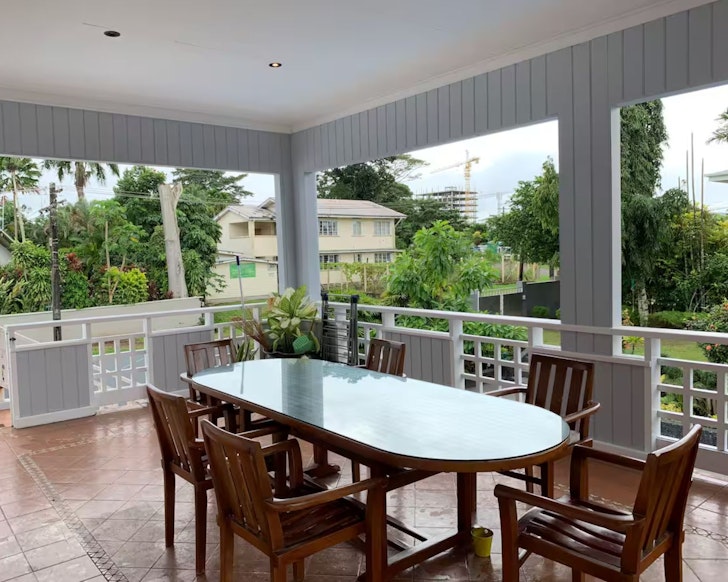 The outdoor dining area at The Denison House Airbnb Fiji