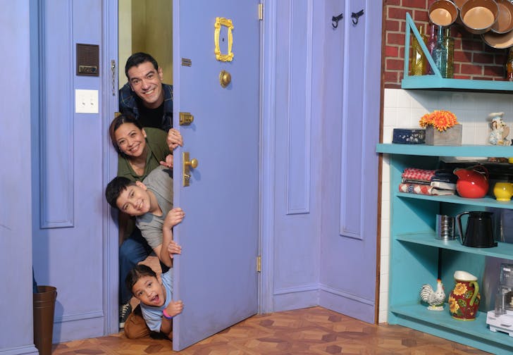 The FRIENDSâ¢ Experience