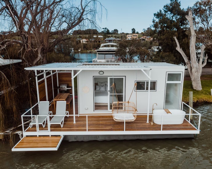 An exterior view of The Floathouse one of the best Airbnbs in South Australia