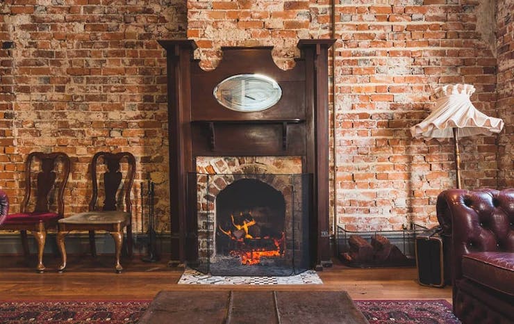 Image of the fireplace at The Guildford Hotel