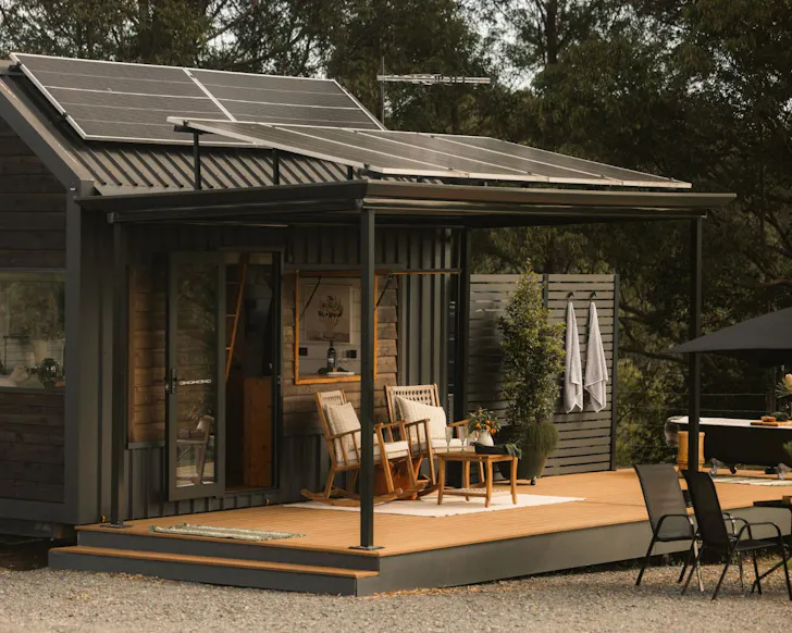 The outdoor bath outside The Hidden Speckle best Airbnbs with outdoor baths near Brisbane