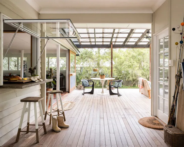 The kithen bar at The Lake Shack best pet-friendly accommodation Queensland