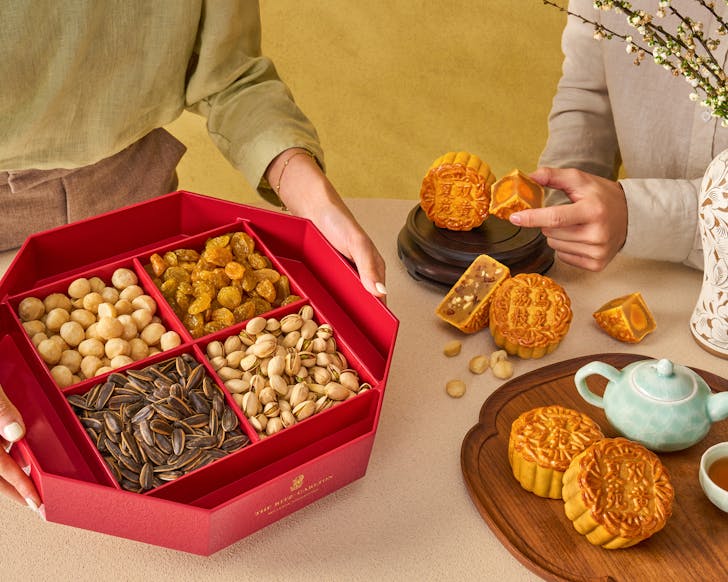 The Ritz-Carlton, Millenia Singapore mooncakes