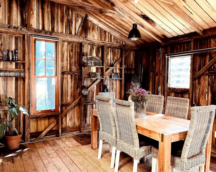 The Wulshed pet friendly dining area Victoria
