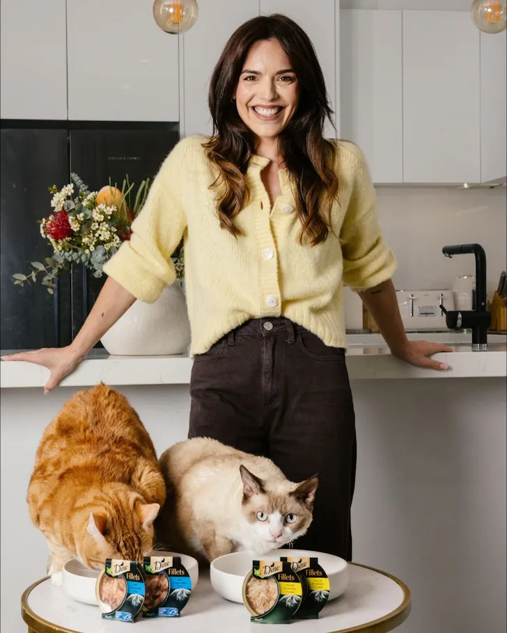 Actor Olympia Valance with cats Jerry and Whisky