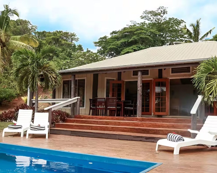 The exterior view of Vale Oasis Airbnb Fiji with pool out front