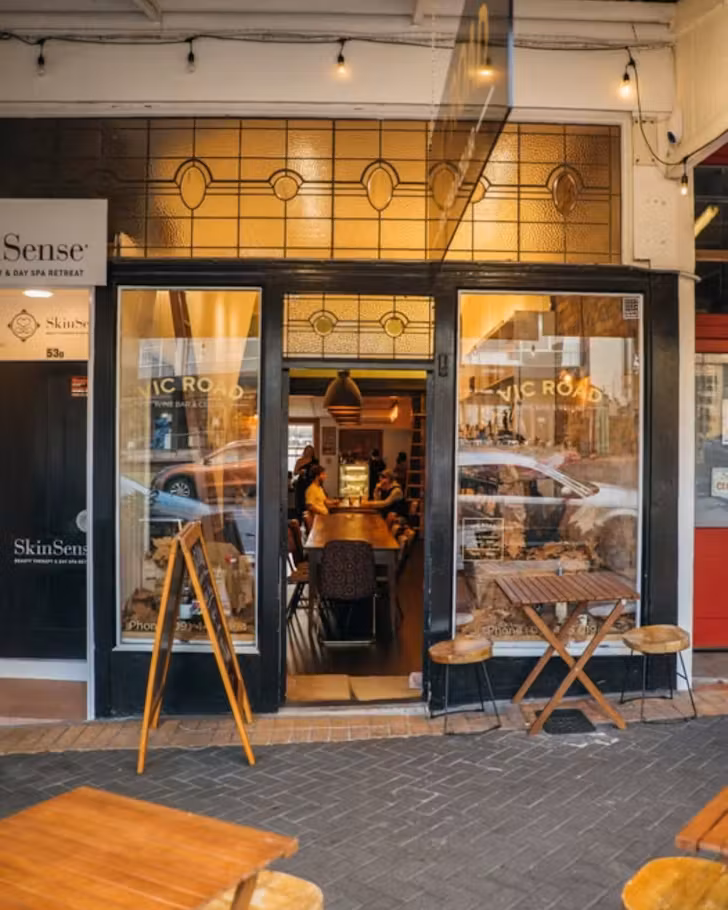 The exterior of Vic Road Wine Bar & Cellar, Devonport 