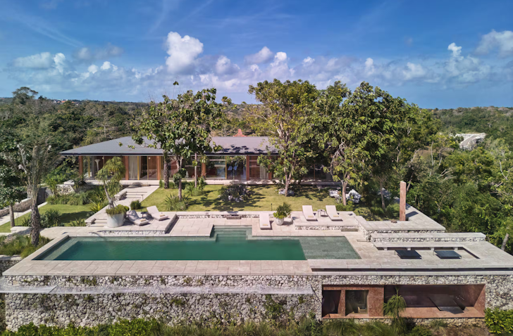  Villa Lebar 