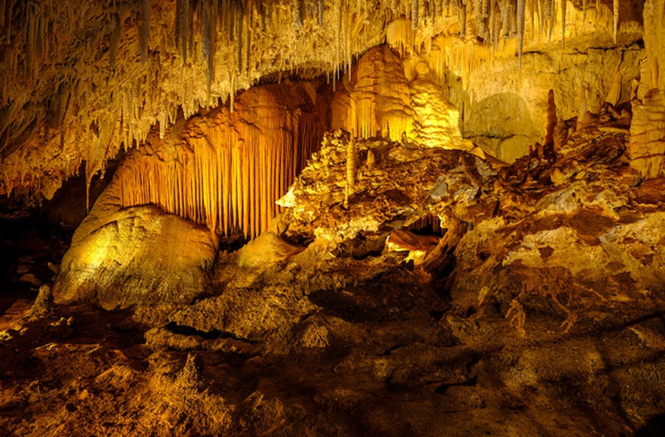 This Jaw-Dropping Jewel Cave Is One Of Our Top Aussie Road Trip Stops ...