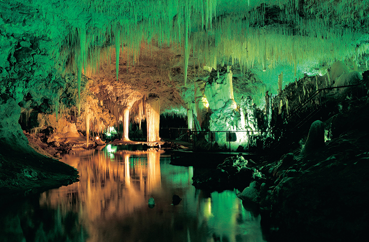 WA Best Caves Lake Cave