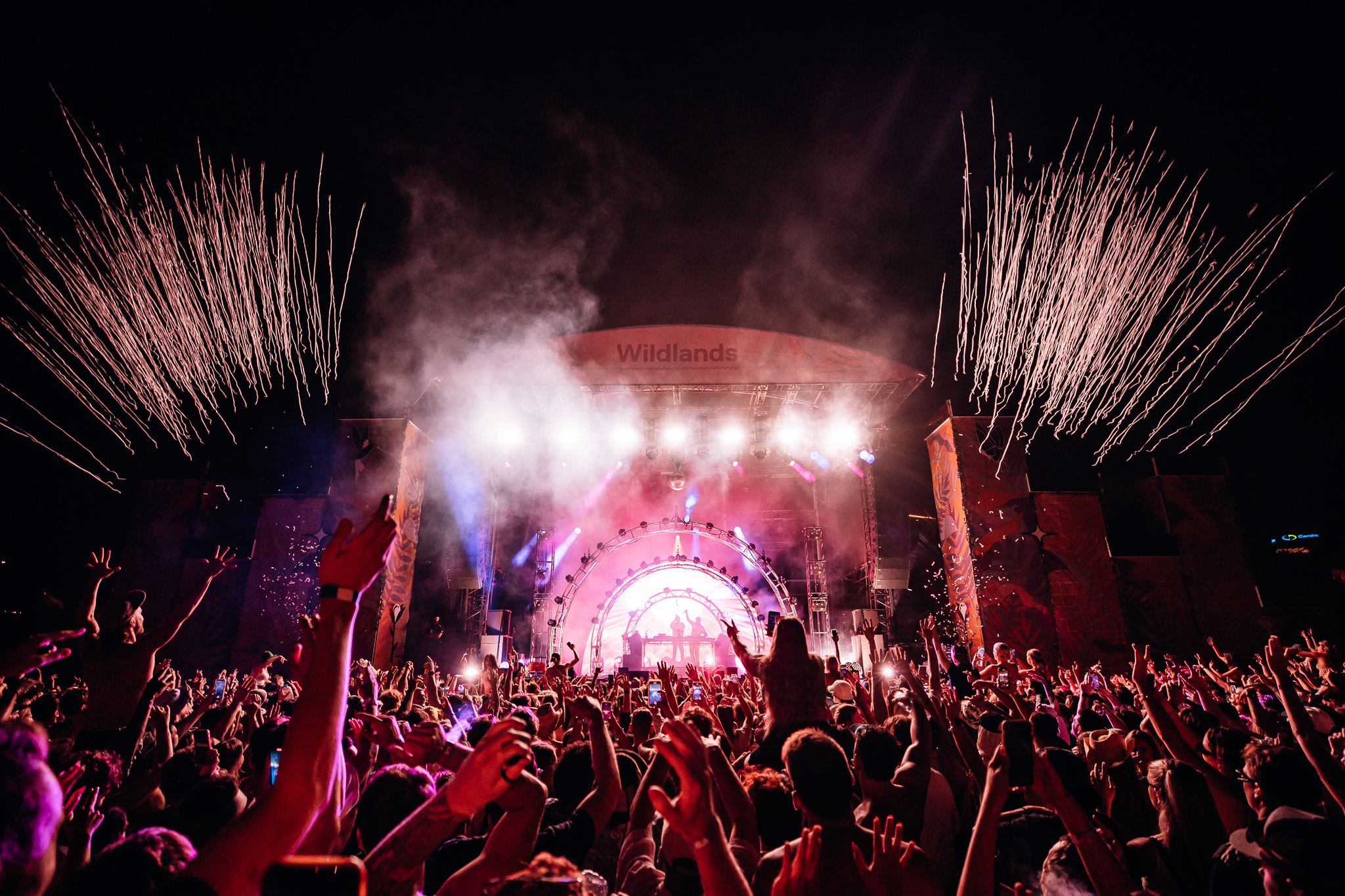 circus-paradise-music-festival-all-fired-up-fireworks-stage-fx