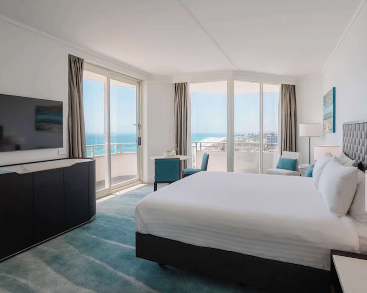 Room and tv with beach view