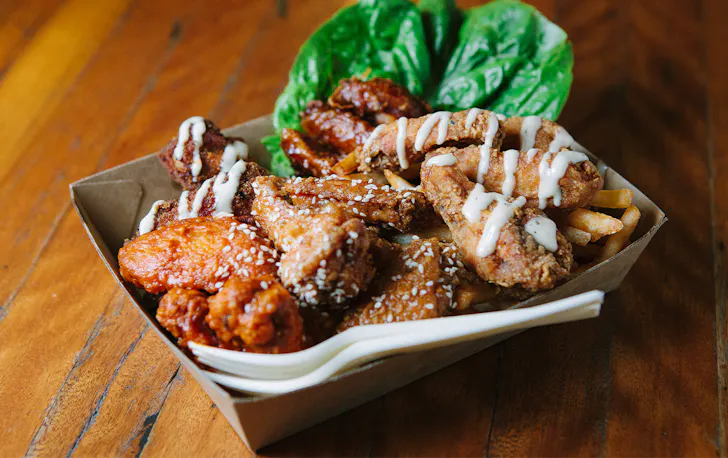 a box of chicken wings