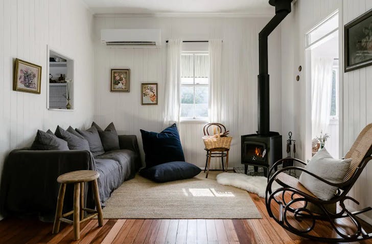 tamborine mountain airbnb with fireplace