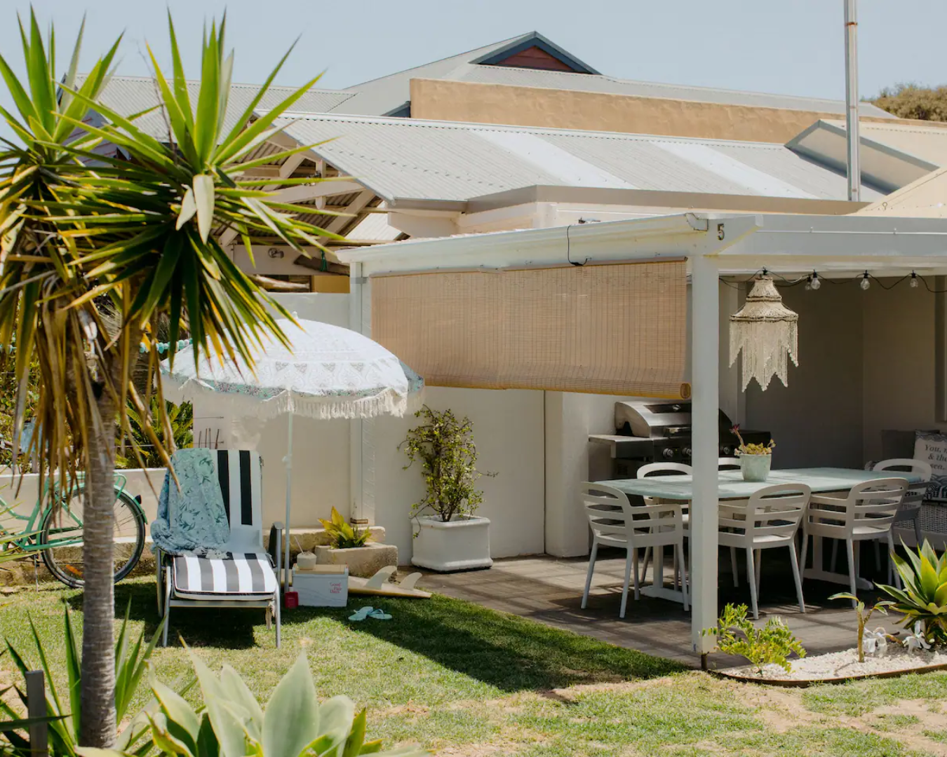 The private courtyard at Yallingup Beach Bungalow.