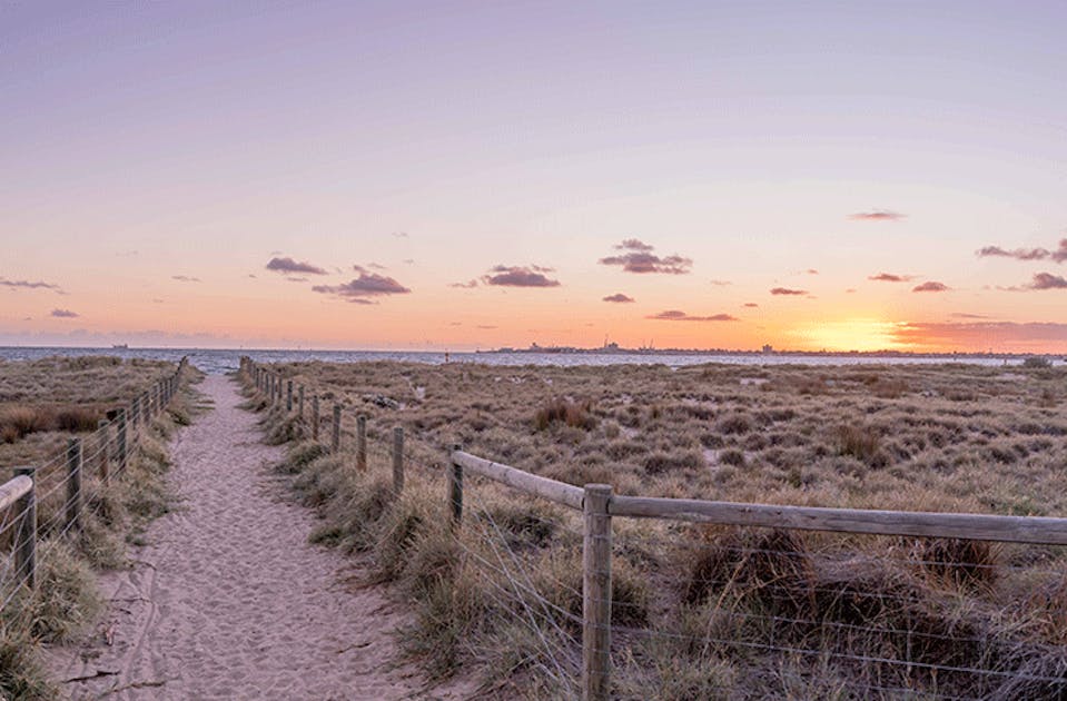 Get Wallpaper 9 Melbourne Must Dos After A Day At The Beach Urban List Melbourne For iPhone Free