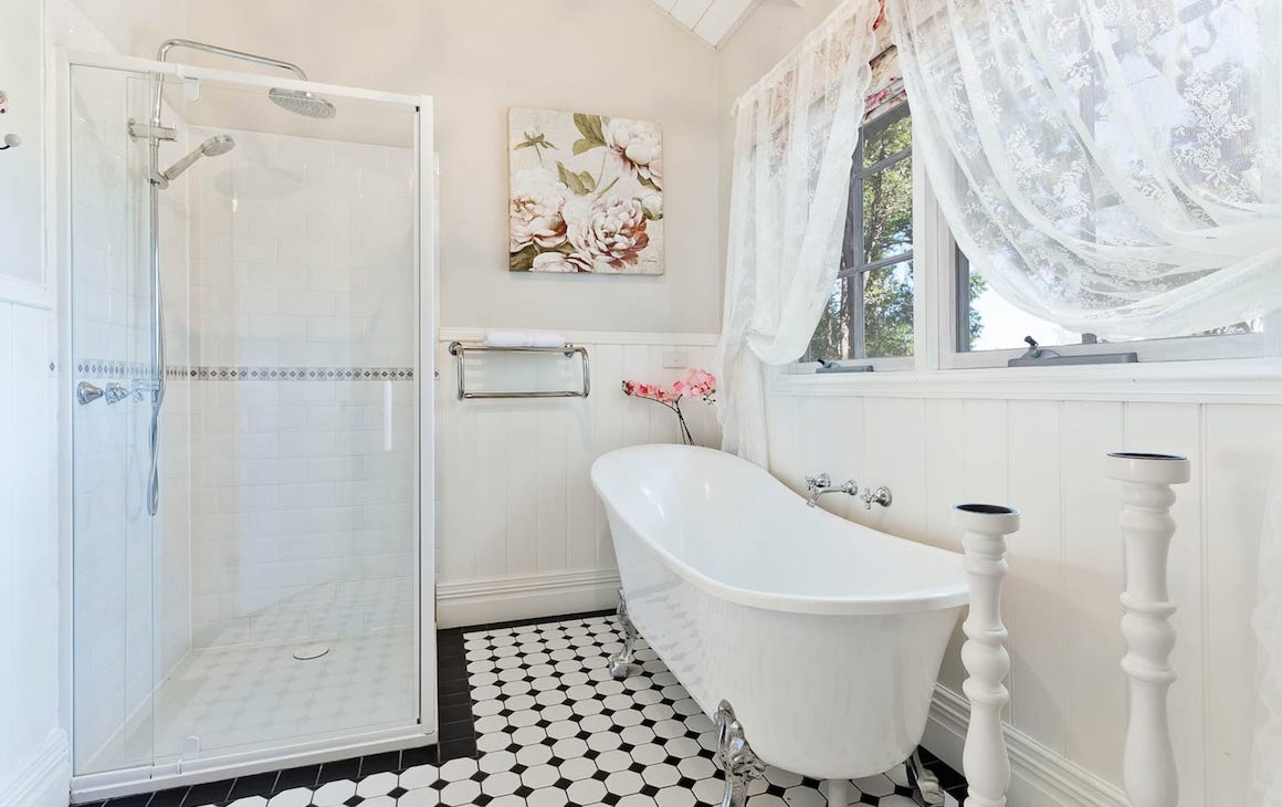 a white vintage bathtub