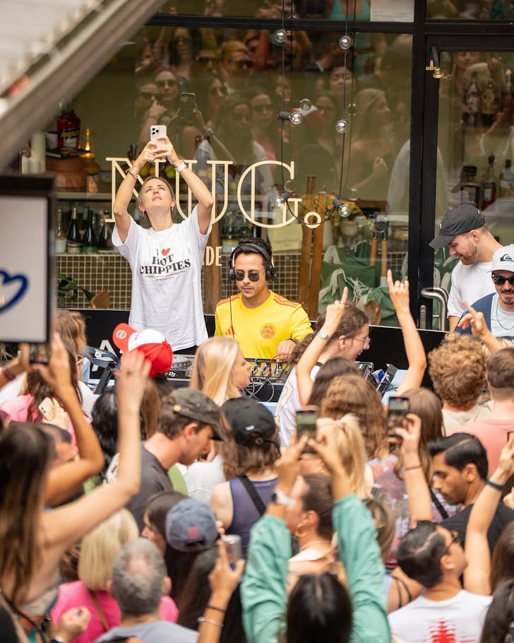 AM Social coffee rave