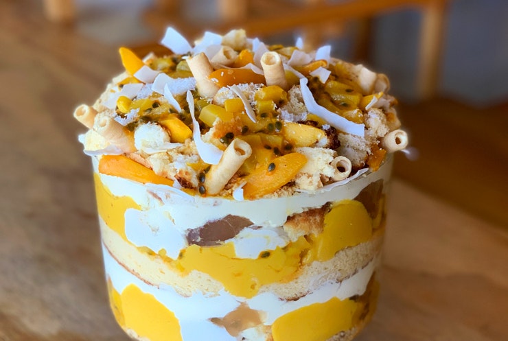 andy bowdy christmas trifle