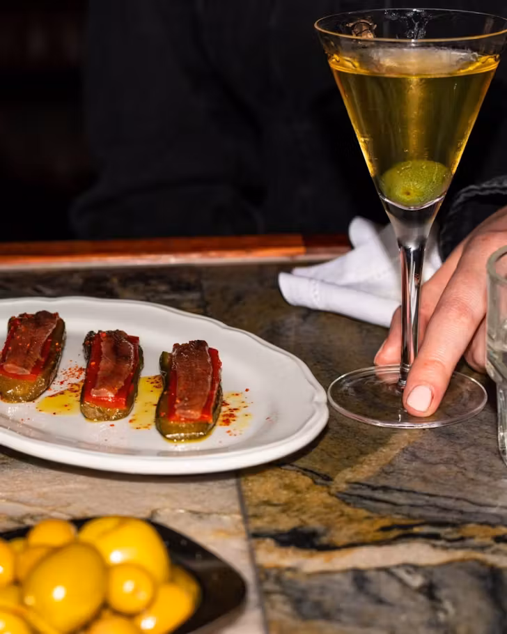 Apollo Inn Martini