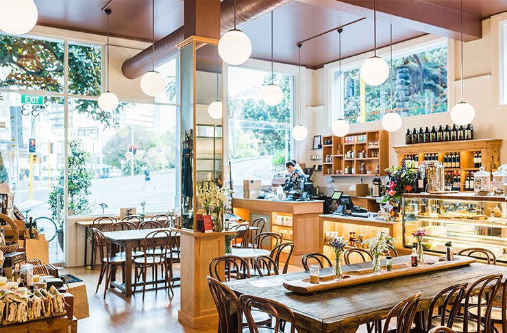 auckland cafes with shops