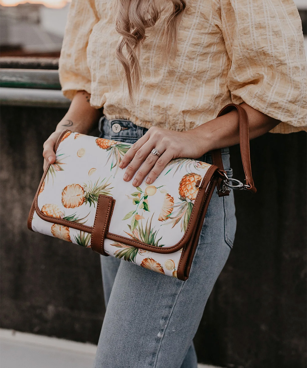 baby shower gift idea: a floral nappy bag